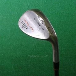 Cobra Trusty Rusty Wedge 55° Dynamic Gold S200 Black Stiff